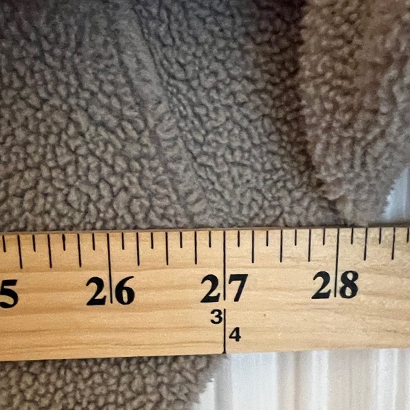 Patagonia Men's Gray Sweater with Red Trim Fleece Snap up collar pocket Size XL - Picture 10 of 10